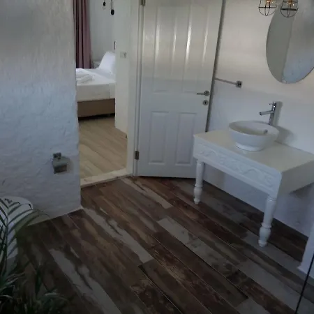 招待所 La Vista 4*