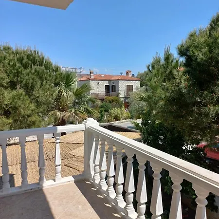 Πανσιόν La Vista 4*